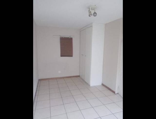 2 BEDROOM APARTMENT FOR SALE IN AUCKLAND PARK